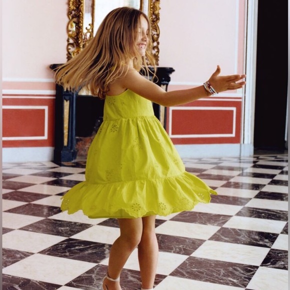 NWT. Zara Kids Lime Poplin Embroidered Dress. Size 11-12.